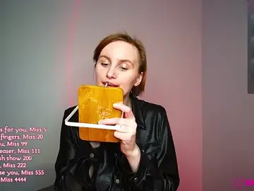 Stripchat Live Sex of KinkyMissCherry