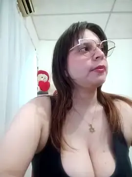 Stripchat Adult Webcam of lorenita_88