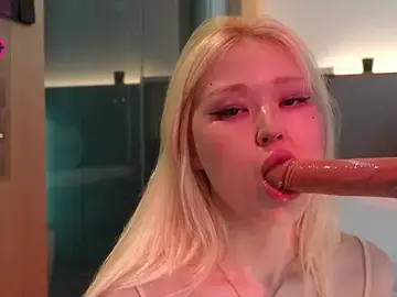 Stripchat Live Sex Cam of hyun_chia