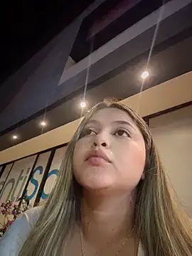 Stripchat Nude Webcam of lunablossom_