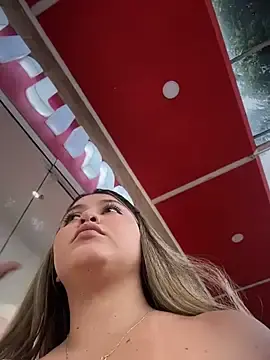 Stripchat Sex Chat of lunablossom_