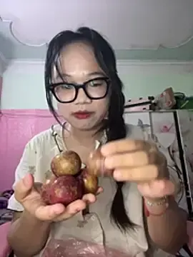Stripchat Free Live Porn of Leeeeiu