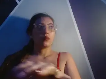 Stripchat Best live sex cam show of DaMikaela_