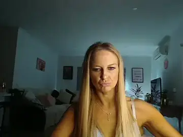 Stripchat Live Porn of Imyourgoodgirl69xo