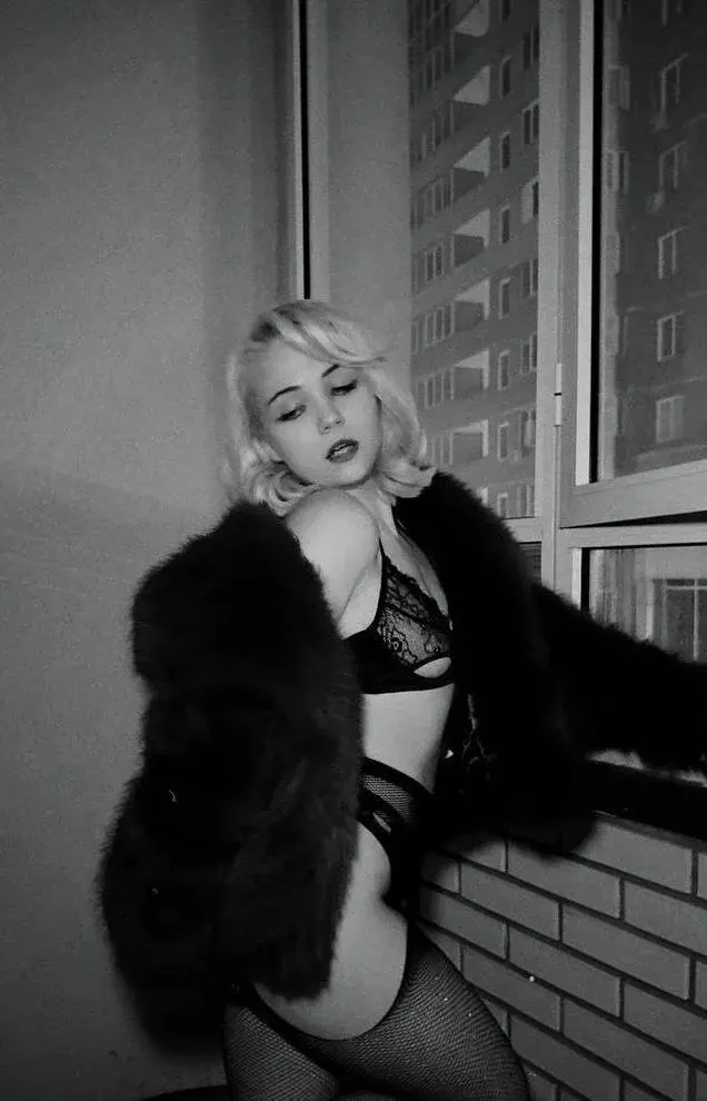 ElenaMonroe