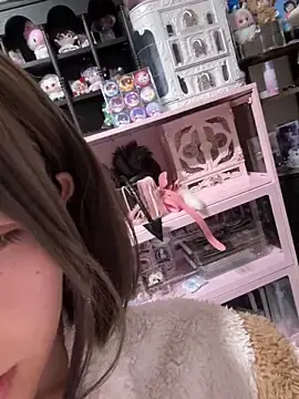 Stripchat Nude Webcam of nide_xiaogou