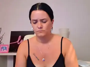 Stripchat Live Sex Cam of NicolSparkleX