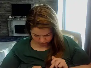 Stripchat Live Sex Cam of cute__cherry