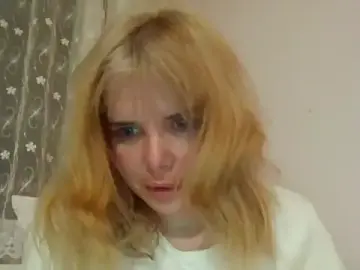 Stripchat Live Sex Cam of HornyElena