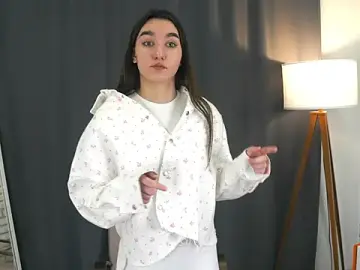 Stripchat Sex Cam of HermilaClap