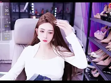 Stripchat Watch Live Sex Cams of Liora-