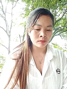 Stripchat Live Sex Cam of Bling_sexy