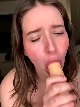 Stripchat Watch Live Sex Cams of nerdynina