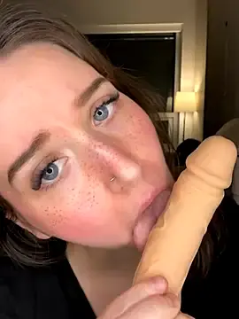 Stripchat Watch Live Sex Cams of nerdynina