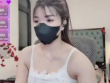 Stripchat Adult Webcams of Caryln-Bun