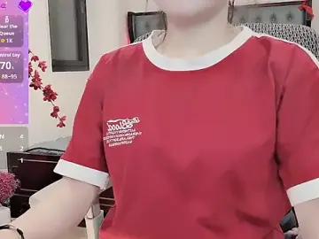 Stripchat Free Porn Cam of Caryln-Bun