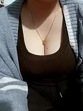 Stripchat Live Sex Cam of Emily-lonely