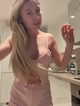 Stripchat Adult Webcam of SexySaraxxoo