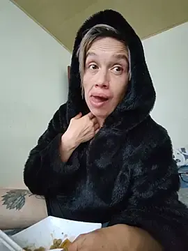Stripchat Live Sex Cam of MARILYNKOVANOVA