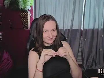 Stripchat Watch Live Sex Cams of SelestiaSnata