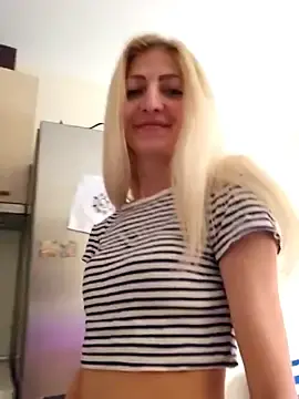 Stripchat Nude Webcam of Kisy_Dreis