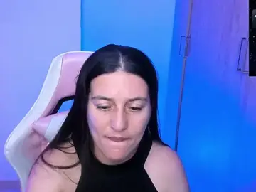 Stripchat Live Sex Cam of Saskyaa
