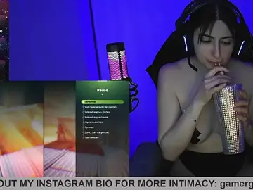 Stripchat Live Sex Cam of Gamergirl-Linela