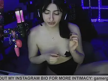 Stripchat Best Webcam of Gamergirl-Linela