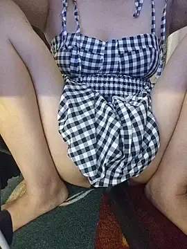 Stripchat Adult Video Chat of Hara_lusia83