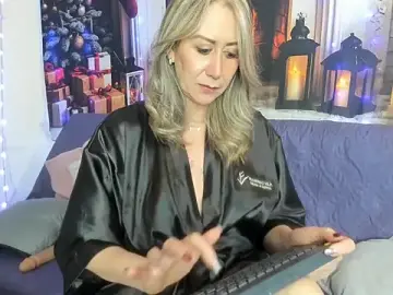 Stripchat Adult Webcams of ashleymilf_1