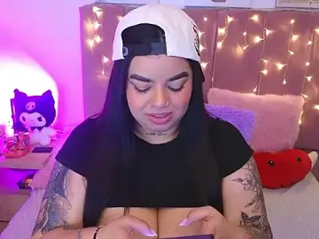 Stripchat Free Porn Cam of MiahJoness