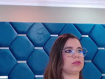 Stripchat Free Porn Cam of ThaniaJones