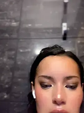 Stripchat Sex Cam of Risky_Workouts