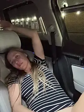 Stripchat Live Porn of Skyellar