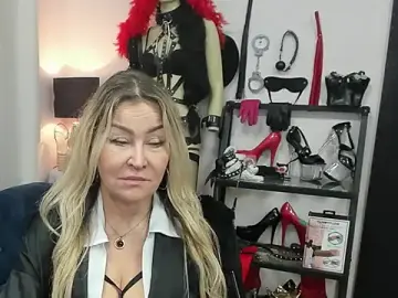 Stripchat Live Porn of crystaLUX