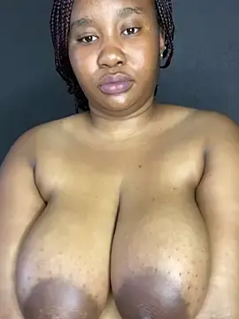 Stripchat Best Webcam of MeekyCurvyAss