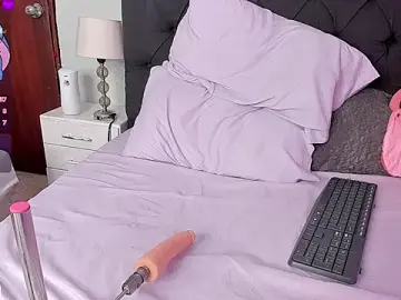 Stripchat Nude Webcam of evelyn_23