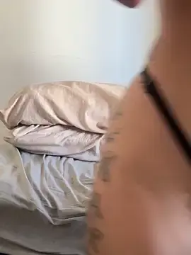 Stripchat Adult Webcam of LisssPerolaa