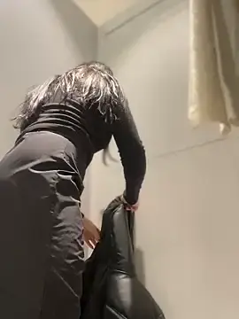 Stripchat Adult Webcam of Roxana-Sexy