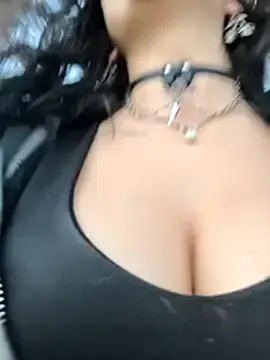 Stripchat Live Sex Cam of Lila_Desiree
