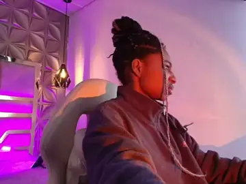 Stripchat Sex Chat of Queen_perla_