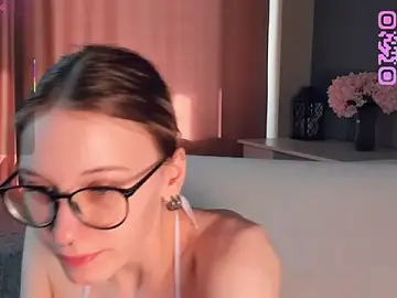 Stripchat Adult Video Chat of SharylSmalt