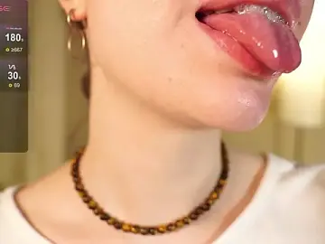 Stripchat Best Webcam of alma_yammy