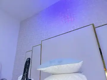 Stripchat Sex Cam of paola_rodriguez