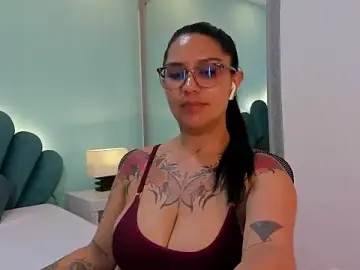 Stripchat Watch Live Sex Cams of sharlott18