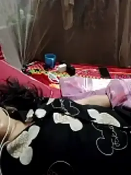 Stripchat Adult Webcams of Lili-123k