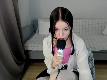 Stripchat Nude Webcam of crystal_lilith