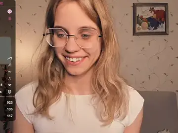 Stripchat Free Live Porn of JoanBaggott