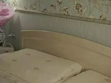 Stripchat Adult Webcam of QuennaCoote