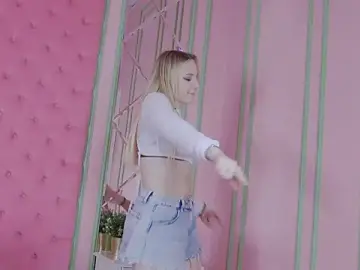 Stripchat Live Sex Cam of Sky_Cutie